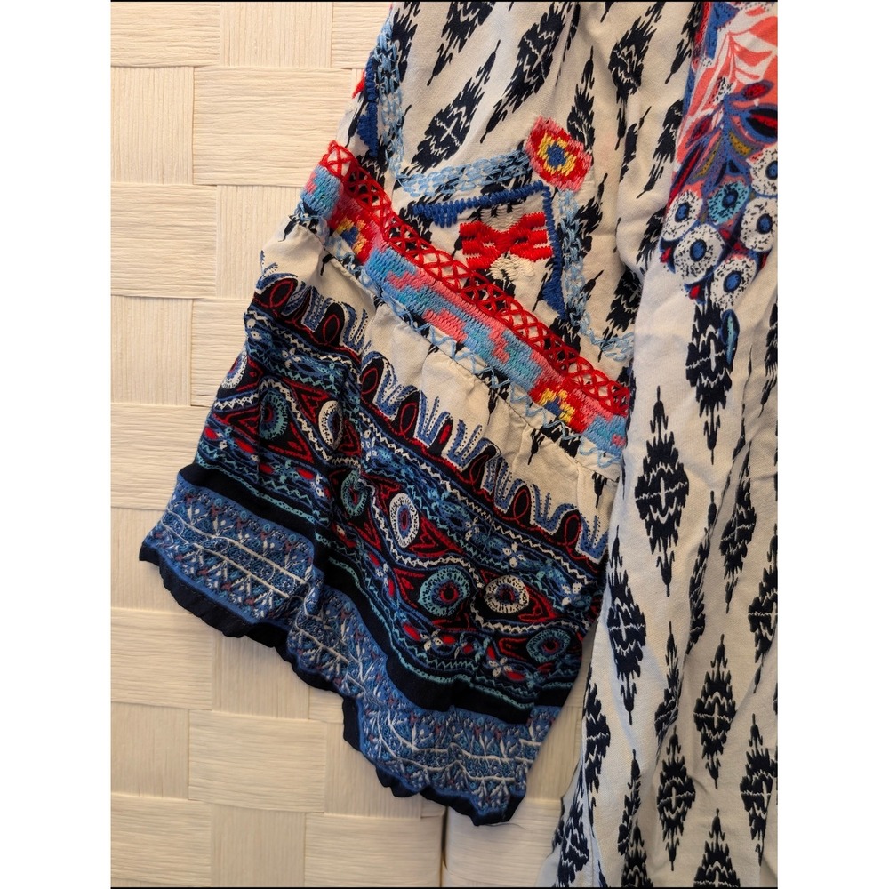 Caleasa Navy Blue Embroidered V-Neck Ikat Floral Boho Tunic Top Large - Picture 12 of 16